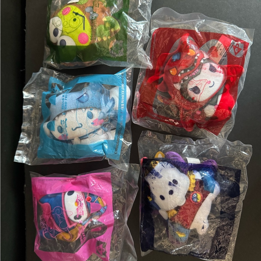 Yu-Gi-Oh x Hello Kitty & Friends - Mystery Plush Toy Collectible (6-Pack)